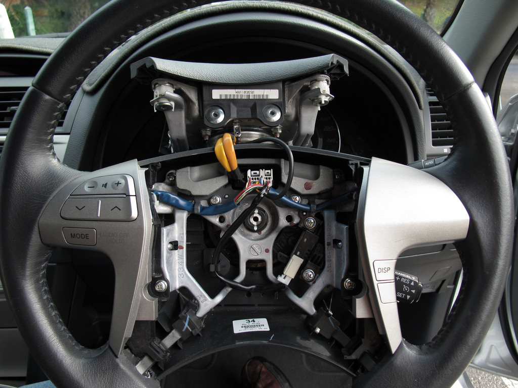 Steering wheel control mod